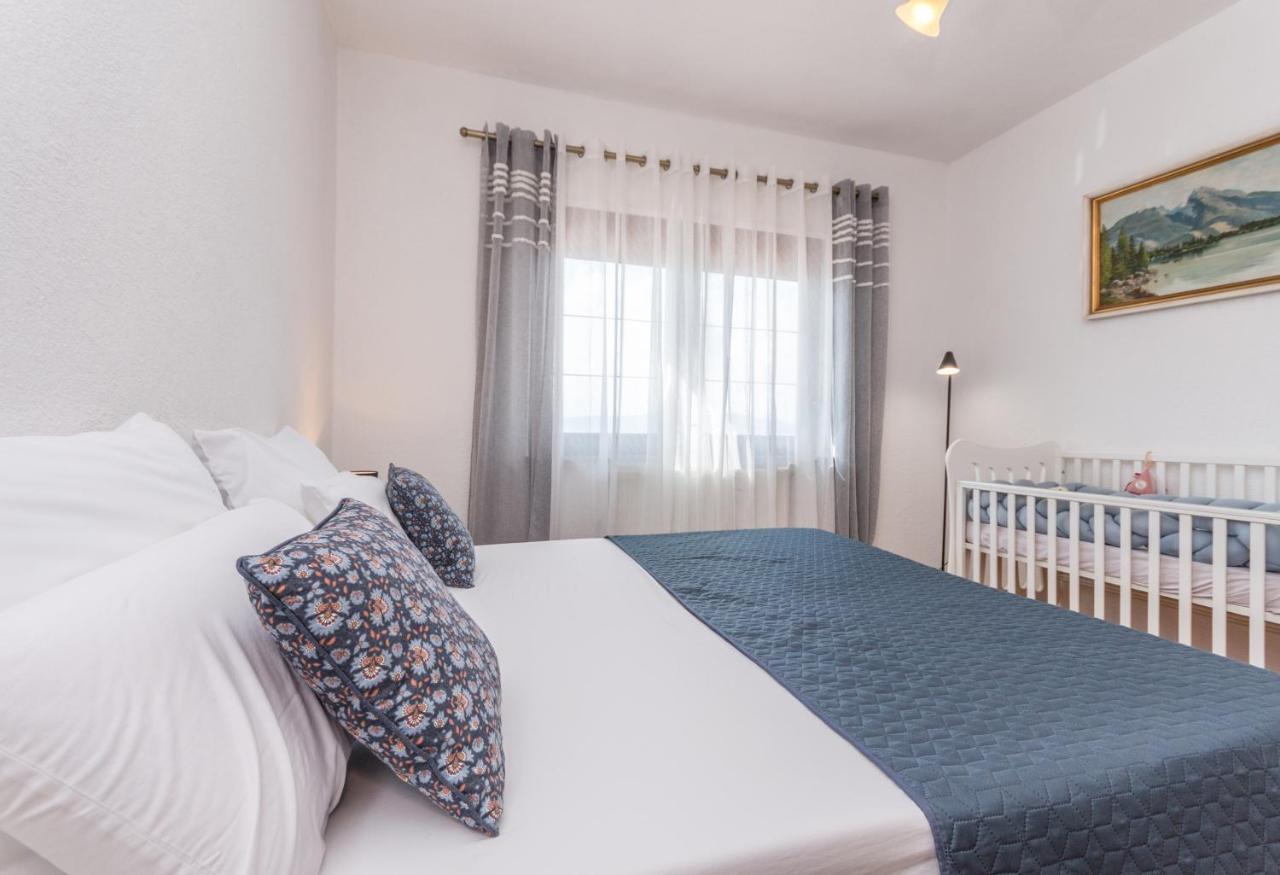 Mustel Travel Apartments スヴェティ・ペタル エクステリア 写真