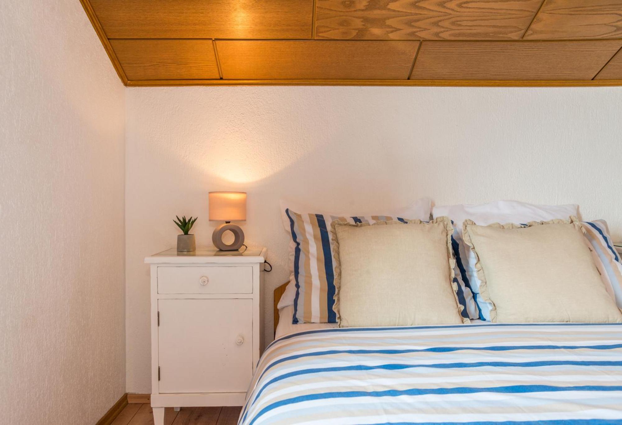 Mustel Travel Apartments スヴェティ・ペタル エクステリア 写真